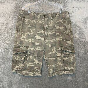 Vintage Levis Men Y2K Paratrooper Distressed Baggy Loose Camo Cargo Shorts 38